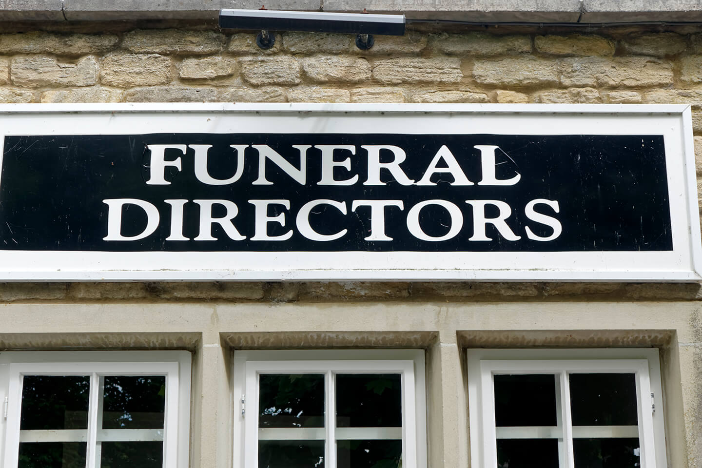 G Lloyd Jones Funeral Director